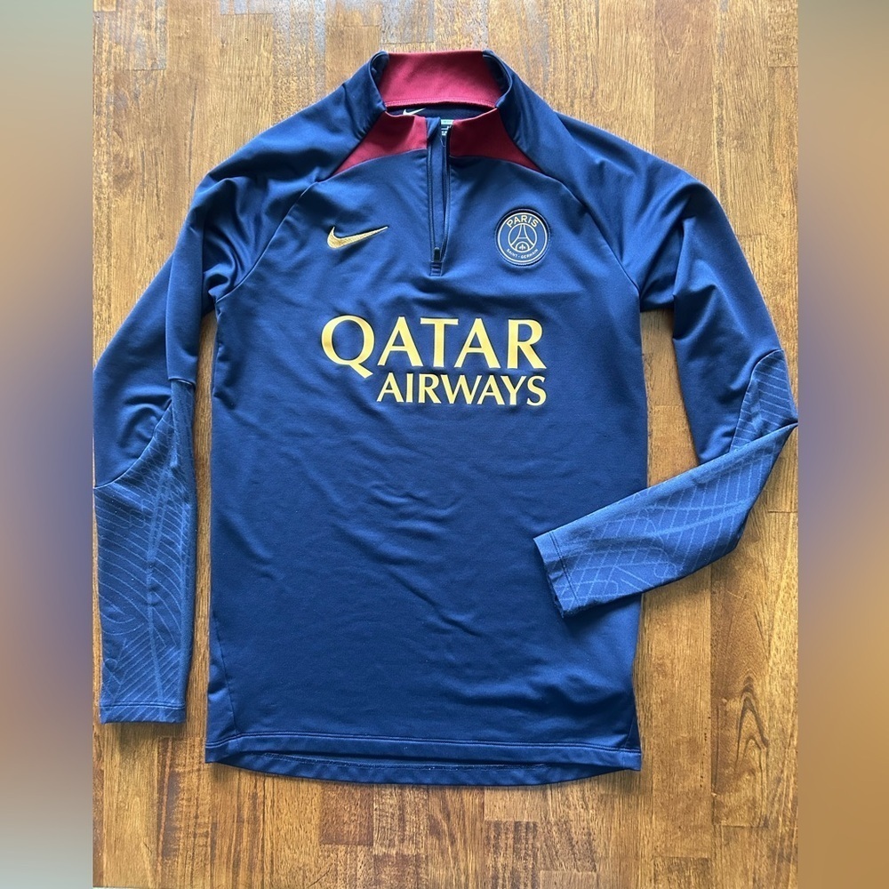 Nike Paris Saint-Germain dry fit training top size. Small petite​​
